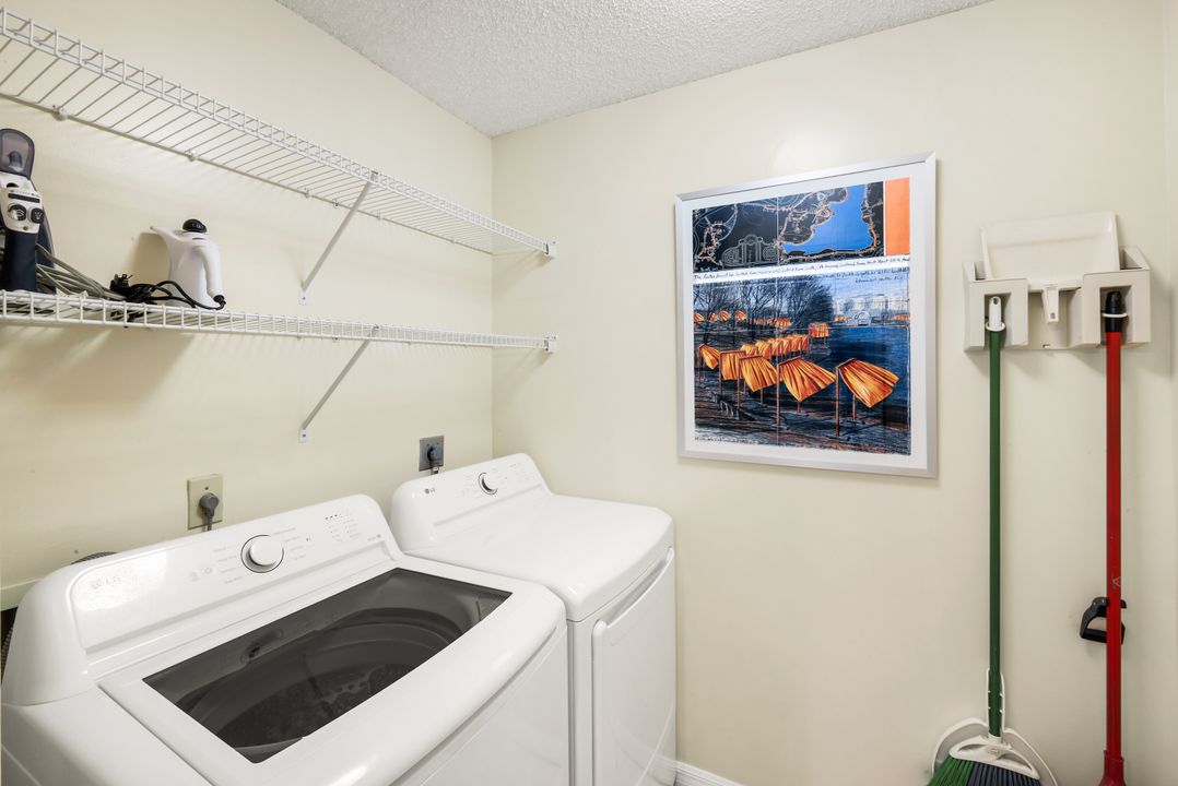 330 Bald Eagle Dr, Naples, FL 34105