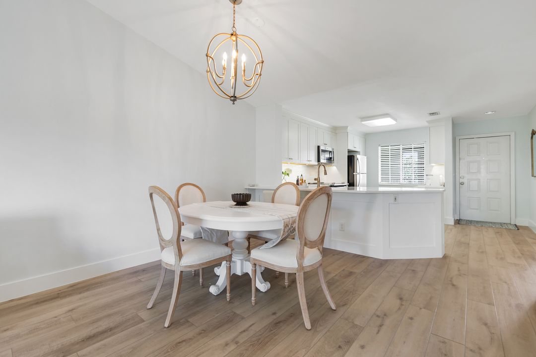 7767 Jewel Ln #203, Naples, FL 34109