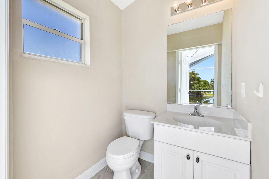 3317 SW 5th Pl, Cape Coral, FL 33914