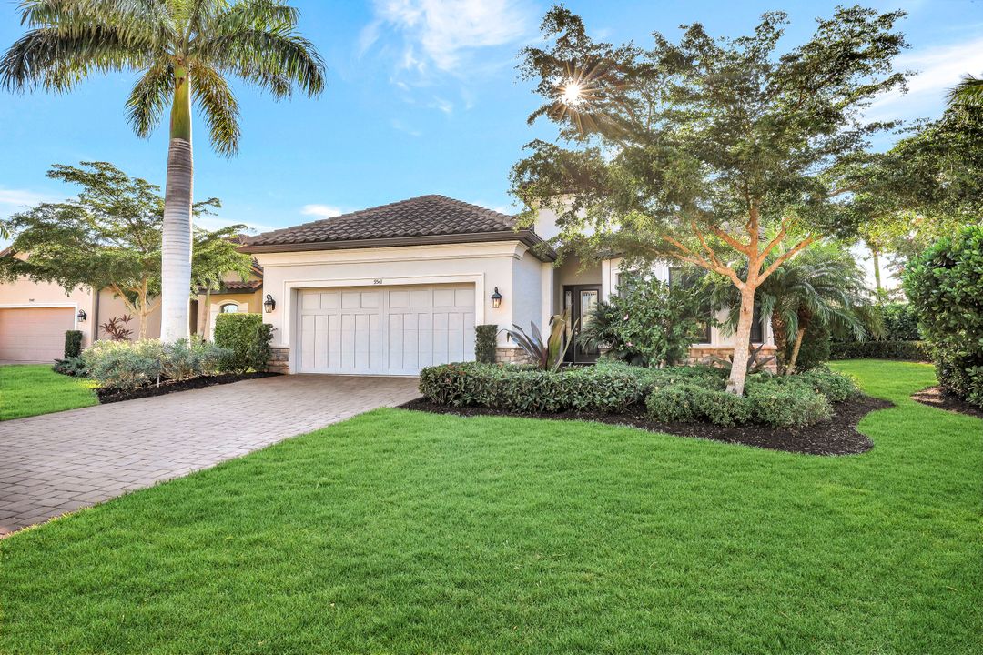 9541 Mussorie Ct, Naples, FL 34114