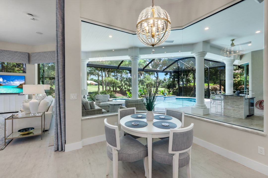260 Cheshire Way, Naples, FL 34110