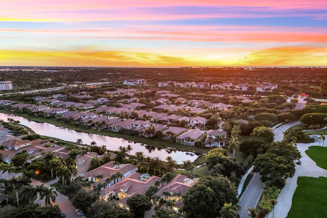 2249 Miramonte Ct, Naples, FL 34105