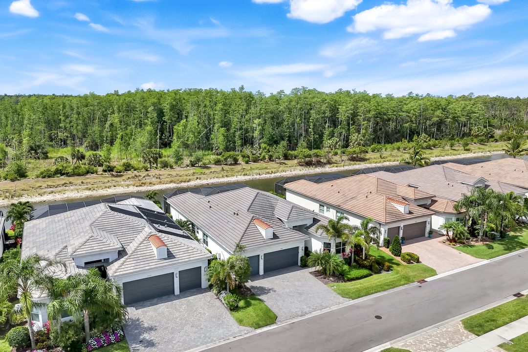28616 Wharton Dr, Bonita Springs, FL 34135