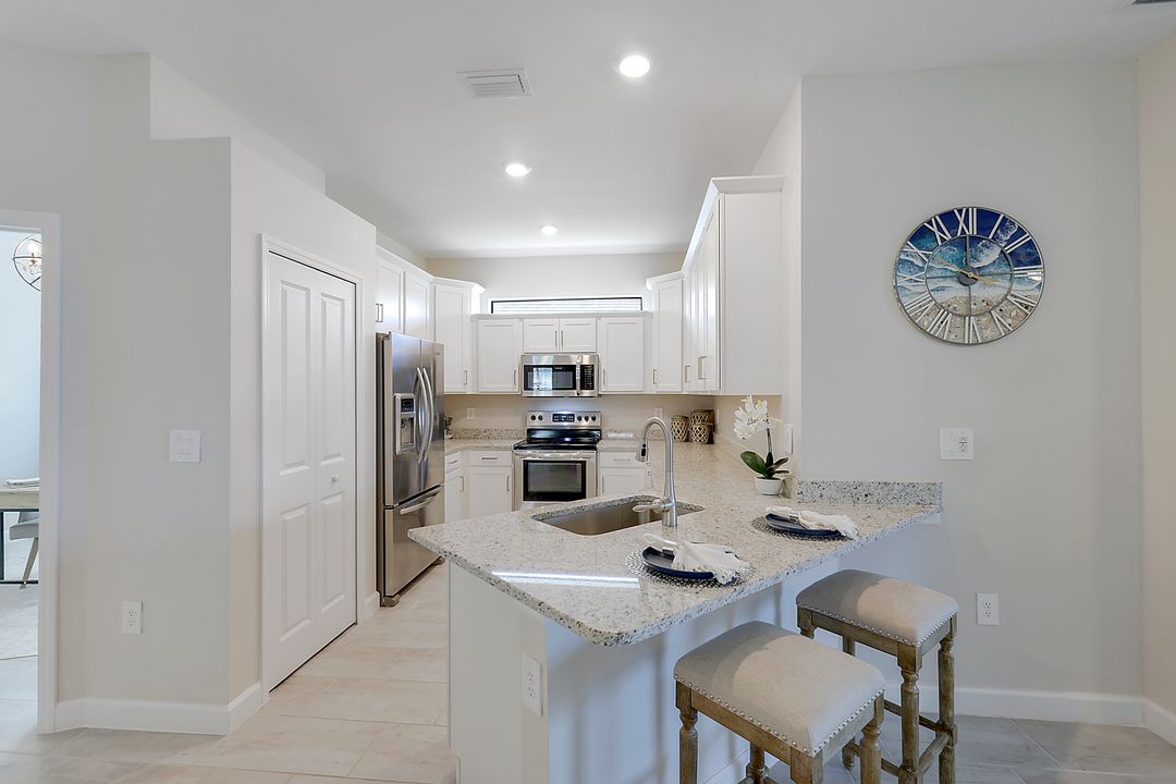 14014 Pine Lodge Ln, Fort Myers, FL 33913