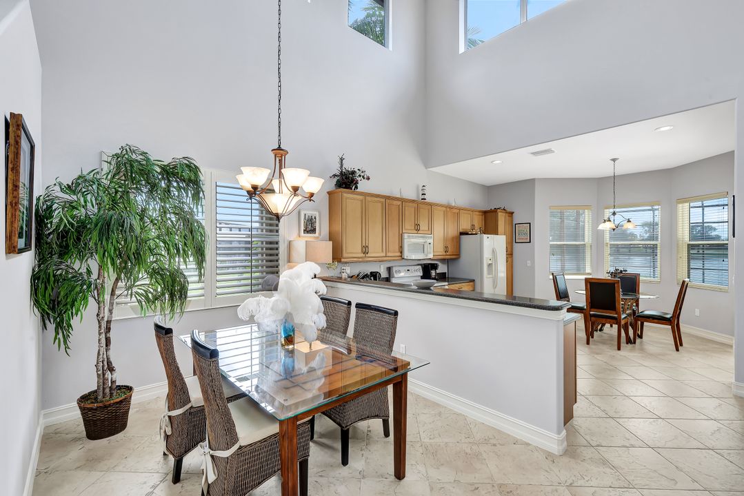 6172 Dogleg Dr, Naples, FL 34113