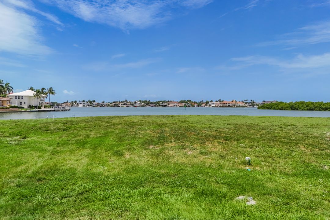 620 Rockport Ct, Marco Island, FL 34145