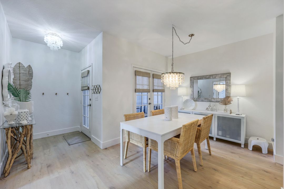 7108 Barrington Cir #2-102, Naples, FL 34108