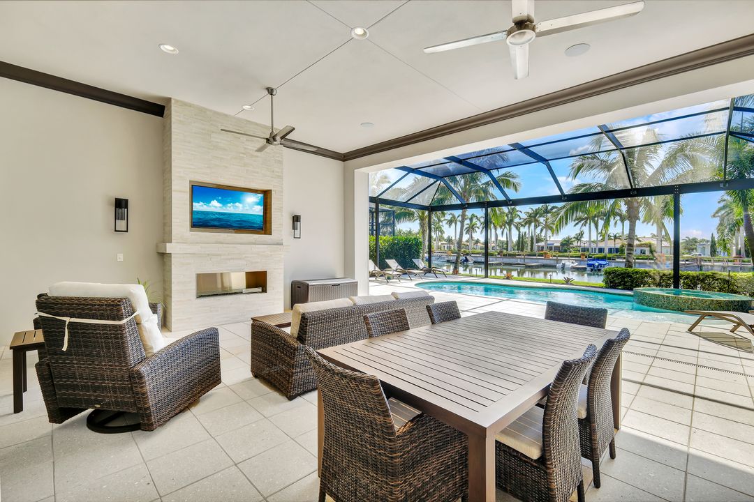 17429 Via Lugano Ct, Miromar Lakes, FL 33913