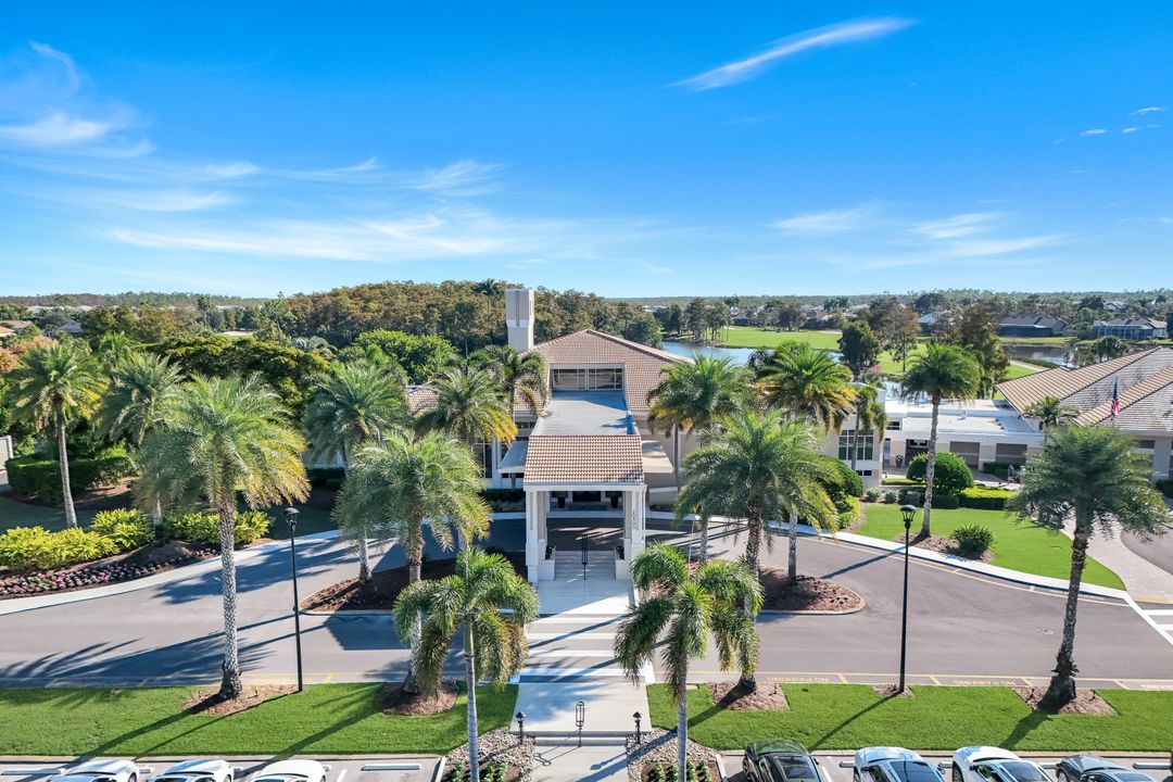 20266 Tiger Ct, Estero, FL 33928