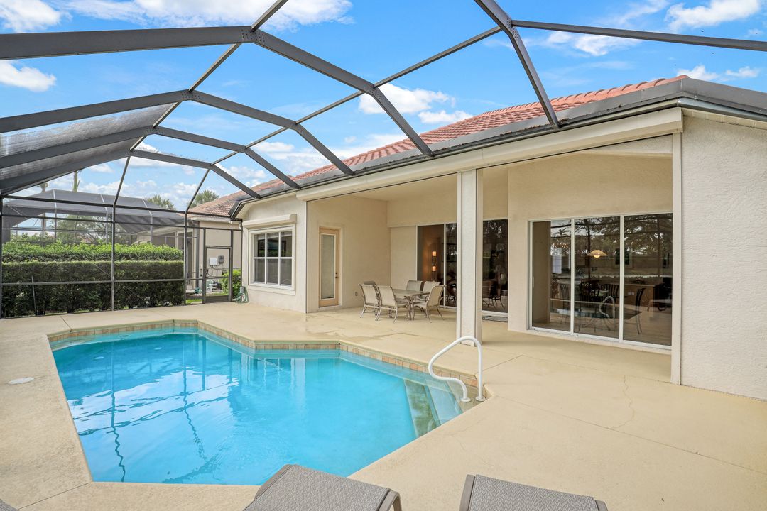 9956 St Moritz Dr, Miromar Lakes, FL 33913