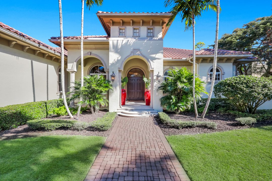 3122 Dahlia Way, Naples, FL 34105