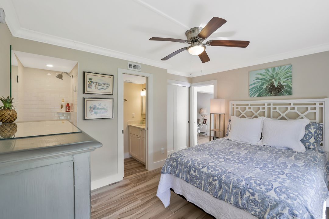 683 12th Ave S #683, Naples, FL 34102