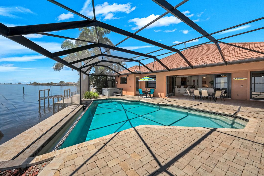 3115 SE 22nd Pl, Cape Coral, FL 33904