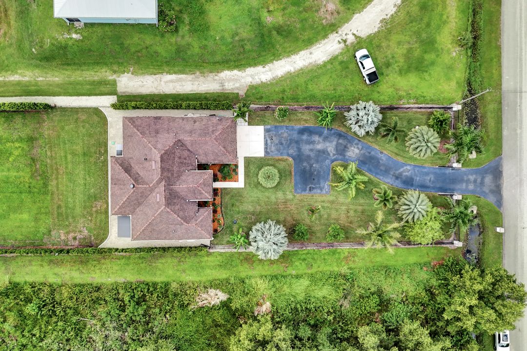 2552 52nd Ave NE, Naples, FL 34120