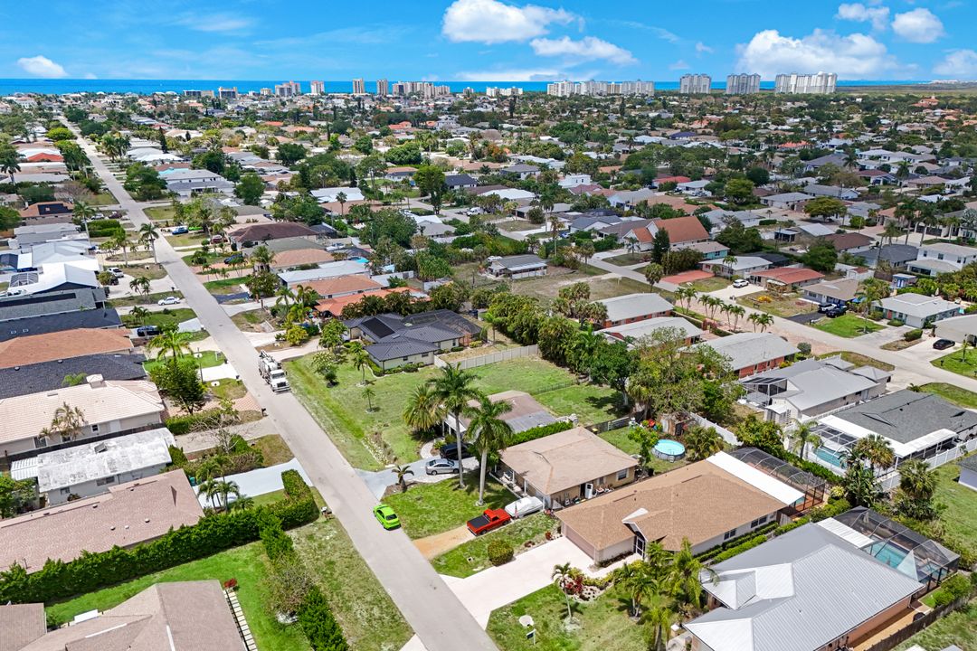 765 101st Ave N, Naples, FL 34108