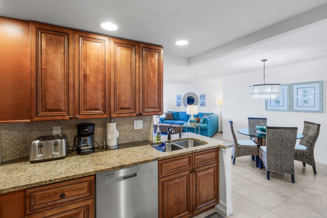 380 Seaview Ct #1808, Marco Island, FL 34145