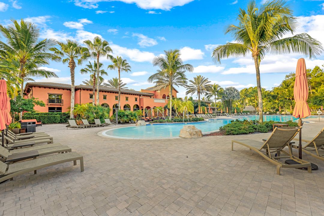 9115 Capistrano St S  #8207, Naples, FL 34113