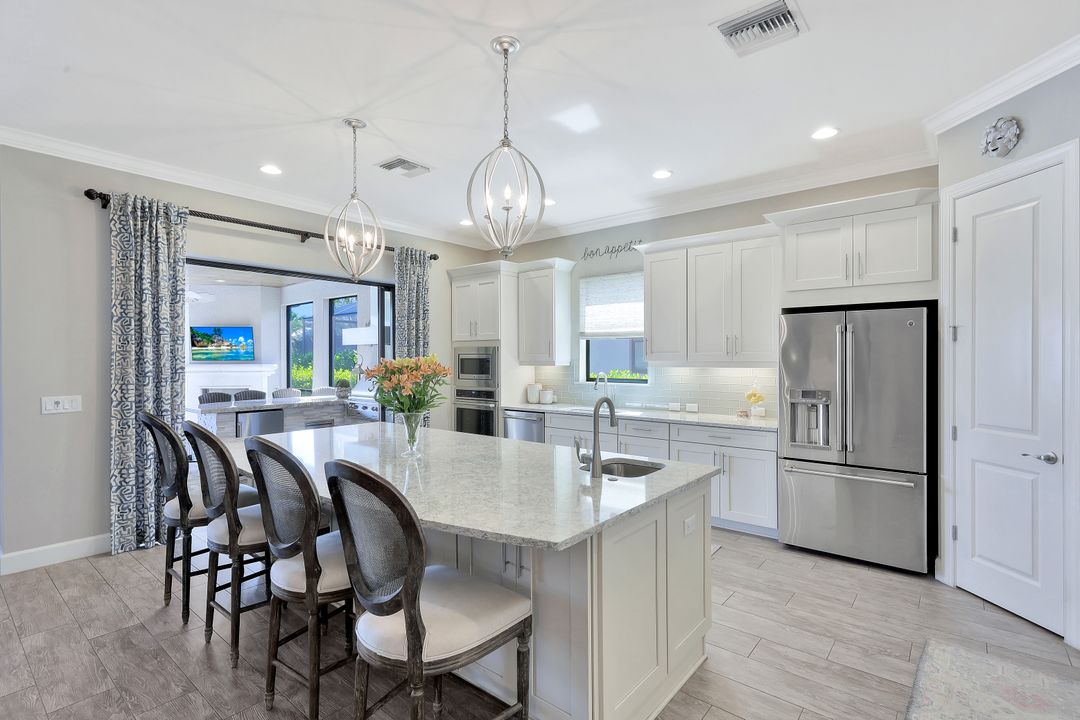 9410 Galliano Ter, Naples, FL 34119