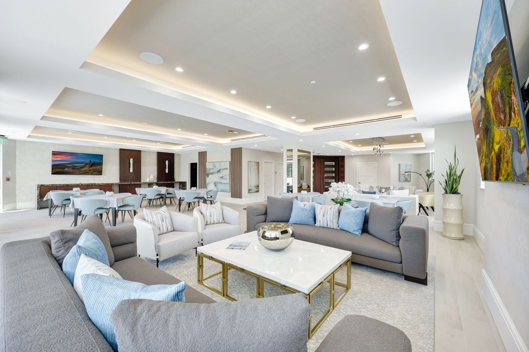 6001 Pelican Bay Blvd #202, Naples, FL 34108