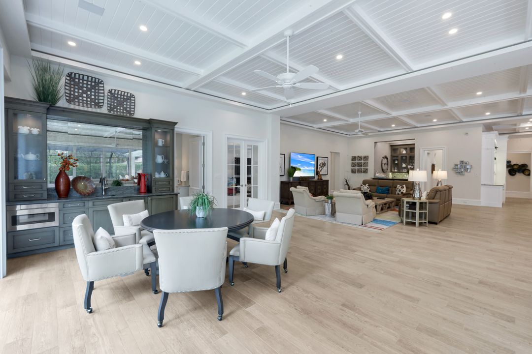 3150 Dahlia Way, Naples, FL 34105