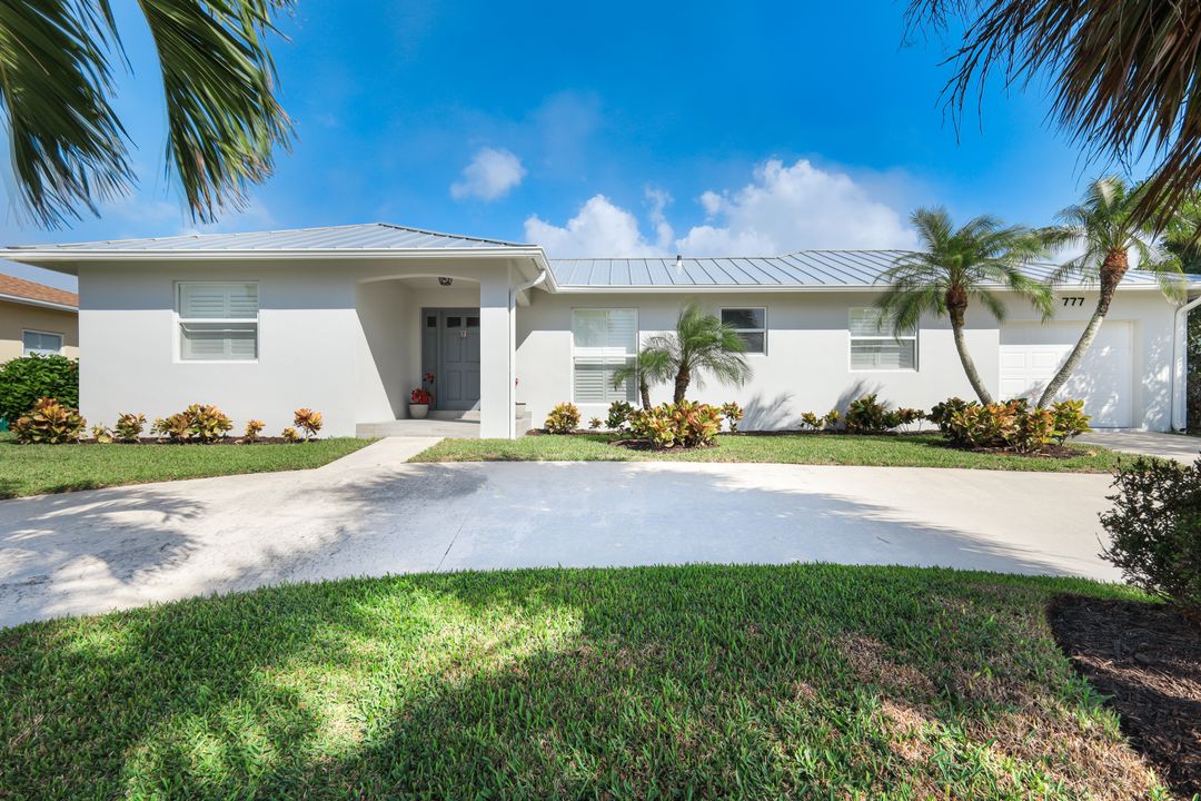 777 Apple Ct, Marco Island, FL 34145