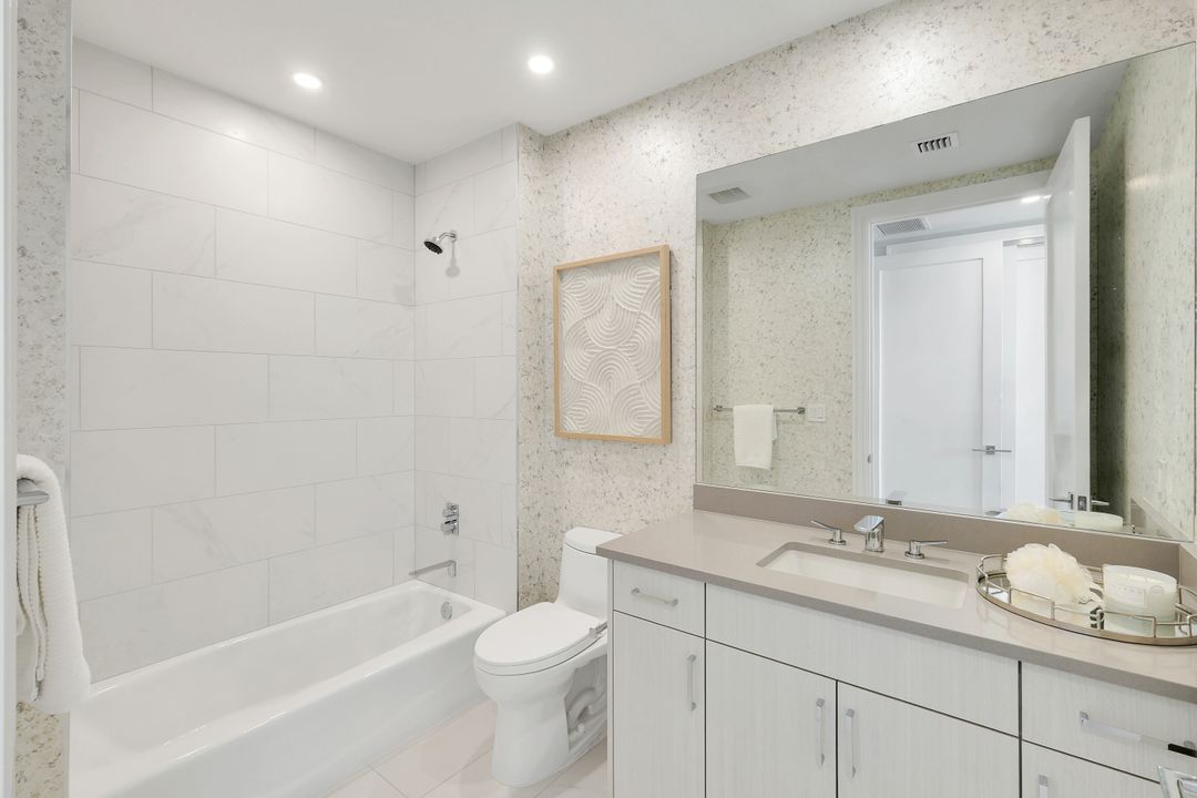 4991 Bonita Bay Blvd #802, Bonita Springs, FL 34134