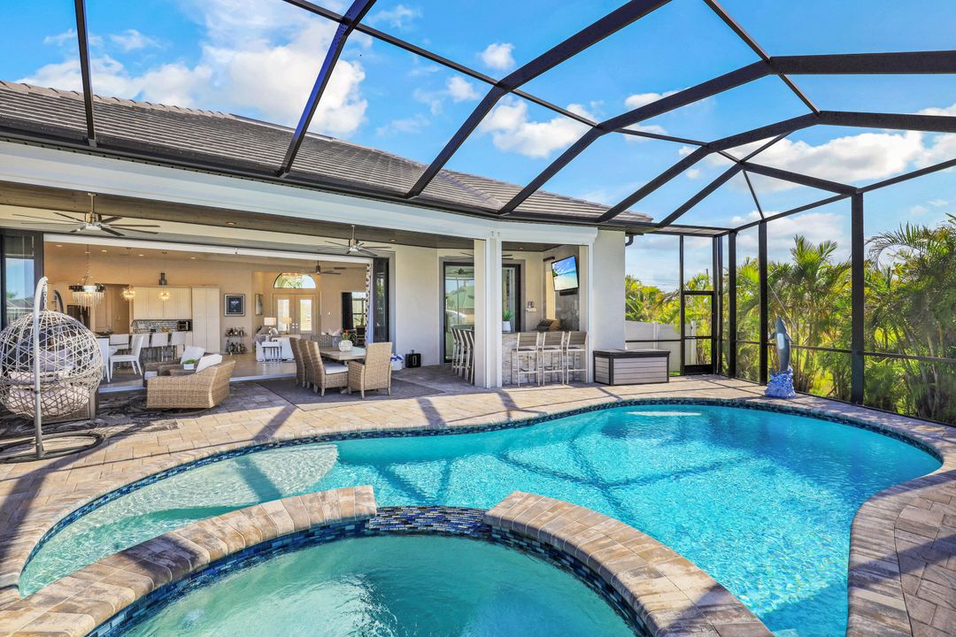 3518 Oasis Blvd, Cape Coral, FL 33914