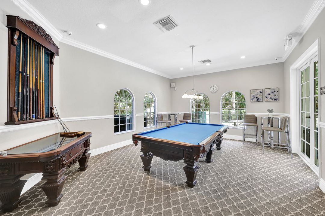 3967 Ruxton Rd, Naples, FL 34116