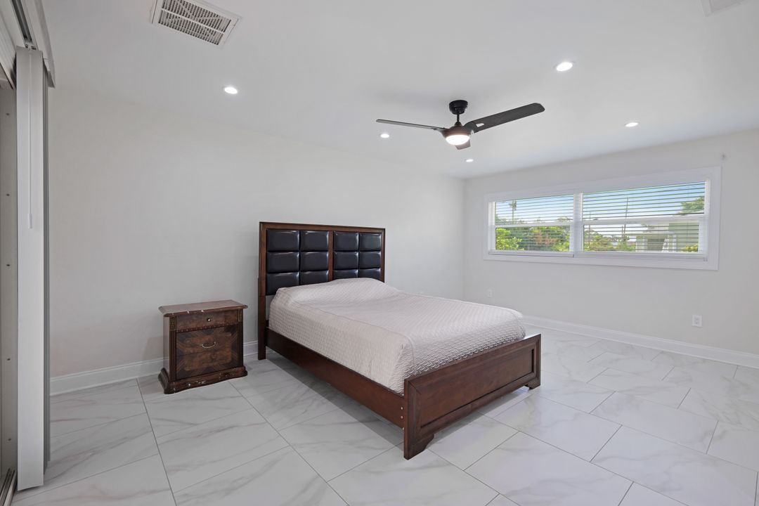 5211 Pocatella Ct, Cape Coral, FL 33904