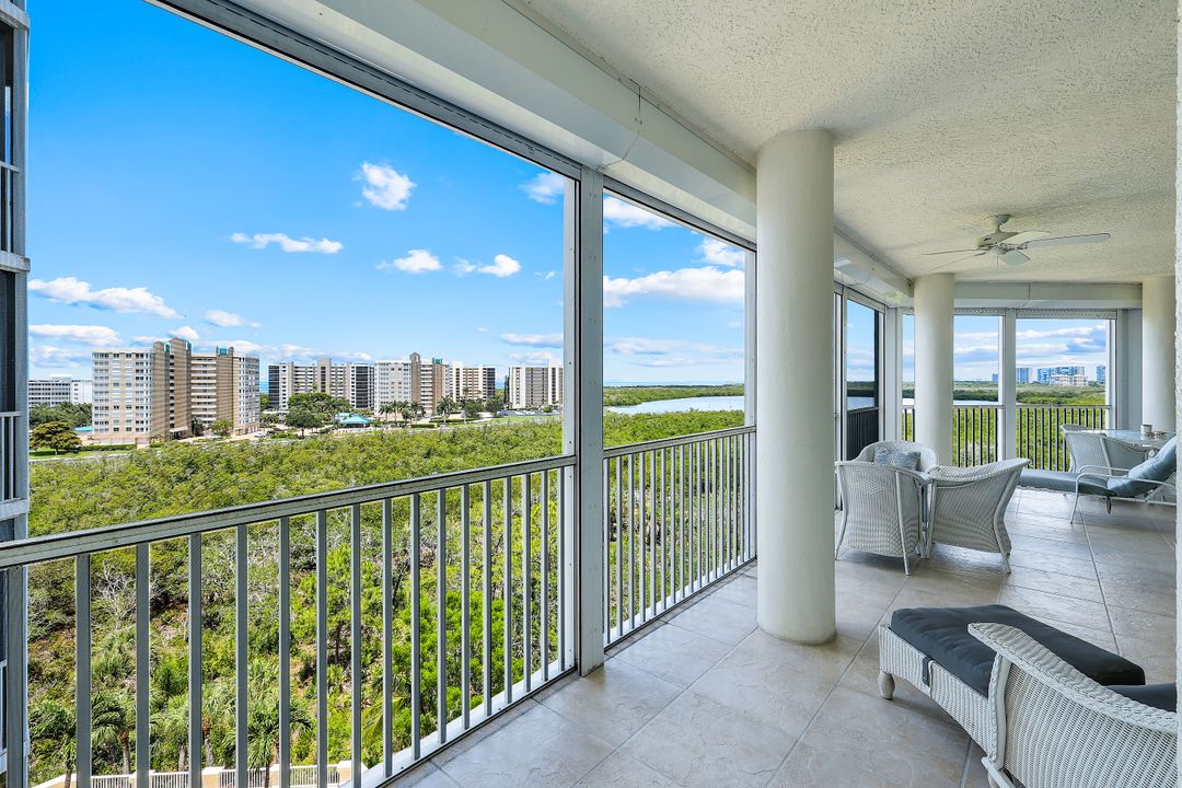 315 Dunes Blvd #707, Naples, FL 34110