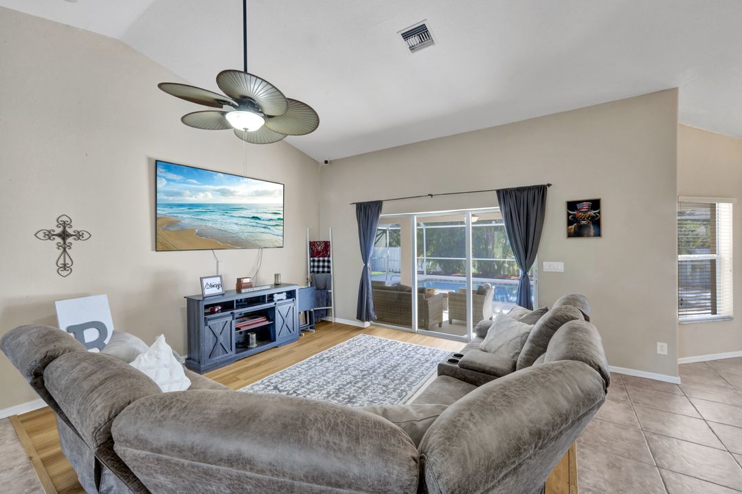 1121 NW 27th Ave, Cape Coral, FL 33993