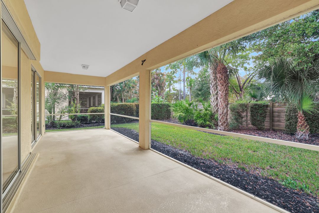 3617 Recreation Ln, Naples, FL 34116