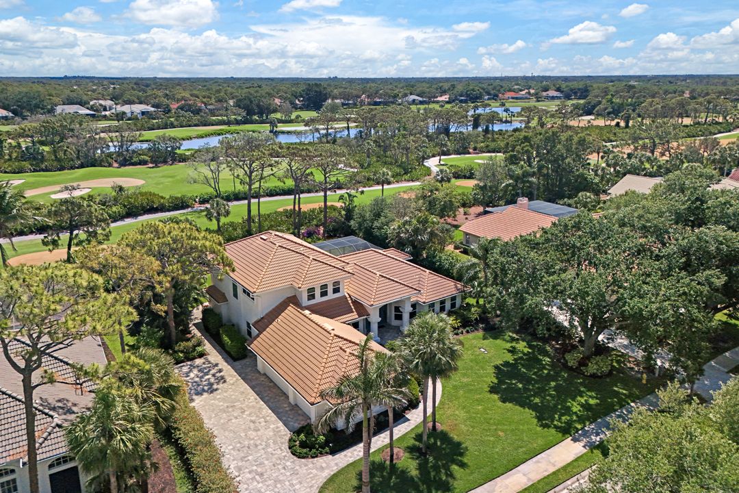 25011 Goldcrest Dr, Bonita Springs, FL 34134
