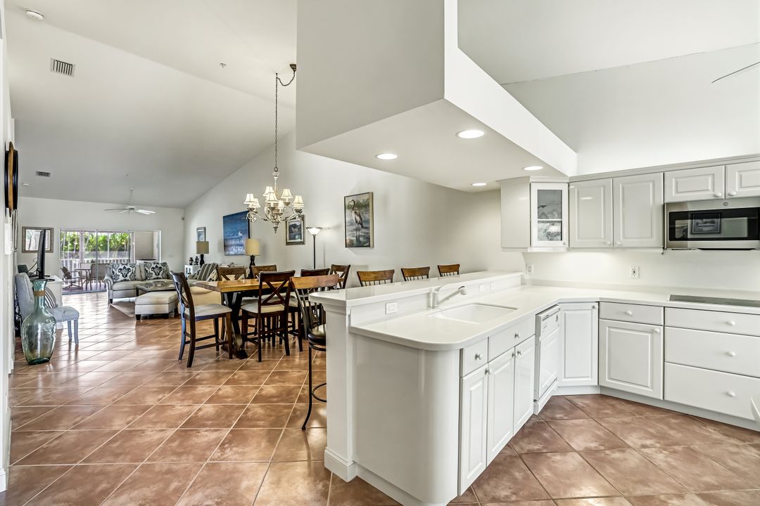 2385 Hidden Lake Dr #2, Naples, FL 34112