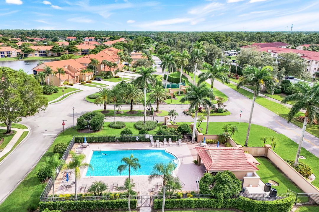 6635 Huntington Lakes Cir #202, Naples, FL 34119