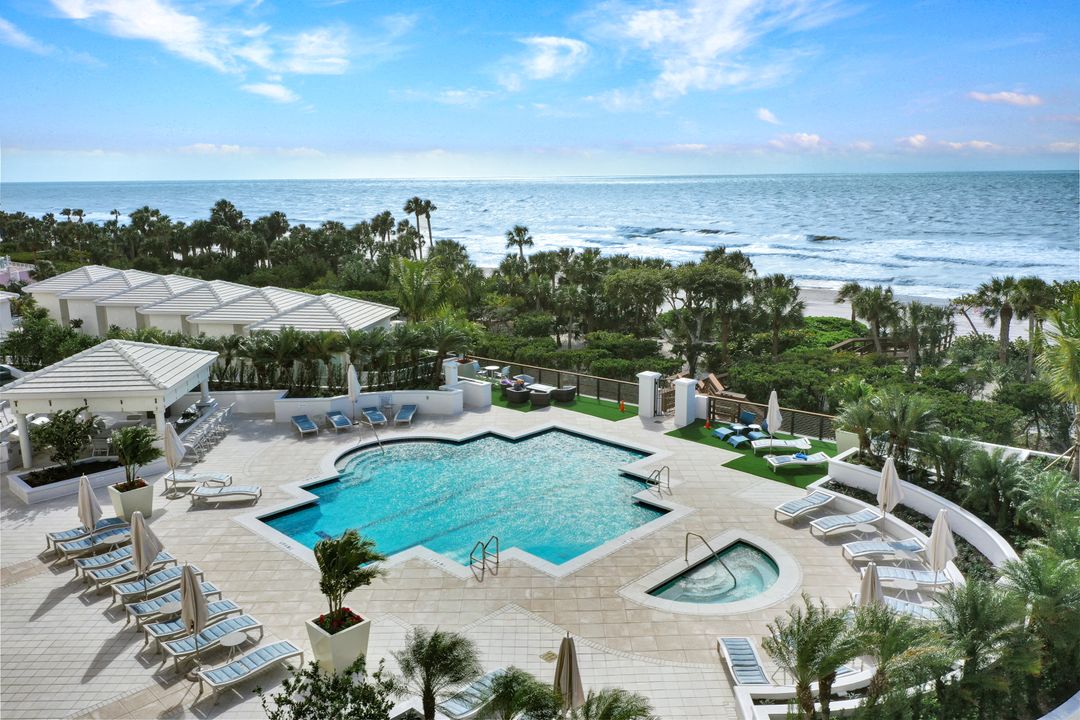 8473 Bay Colony Dr #503, Naples, FL 34108