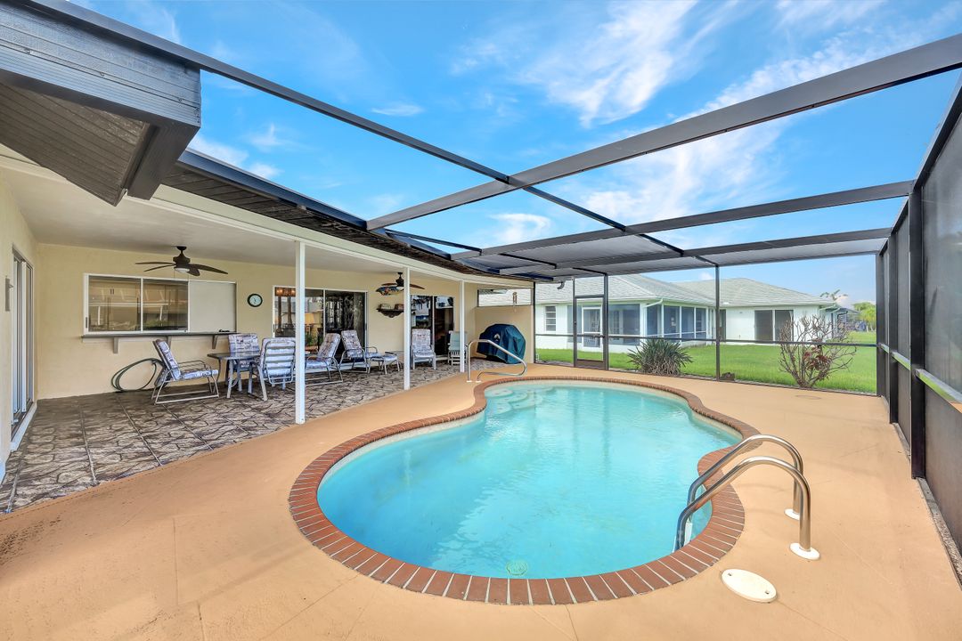 701 SW 52nd St, Cape Coral, FL 33914