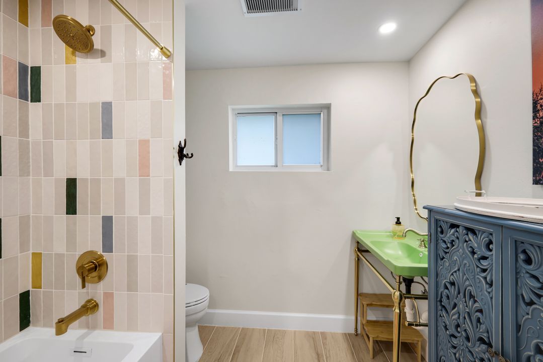969 Fish Crow Rd, Sanibel, FL 33957
