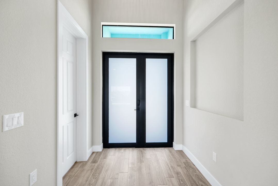 1909 NW 32nd Ct, Cape Coral, FL 33993