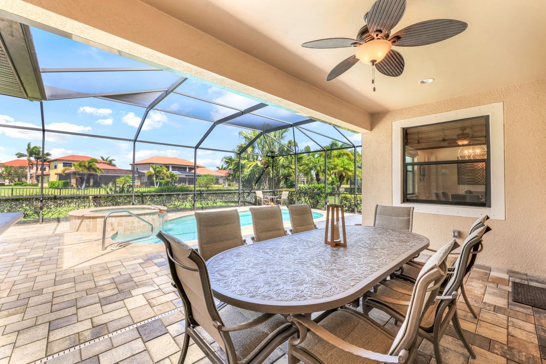 1585 Mockingbird Dr, Naples, FL 34120