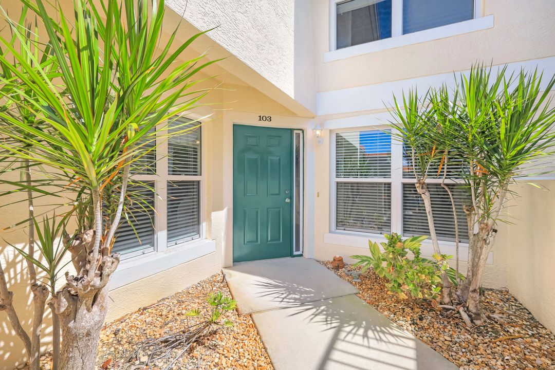 5425 Worthington Ln #103, Naples, FL 34110