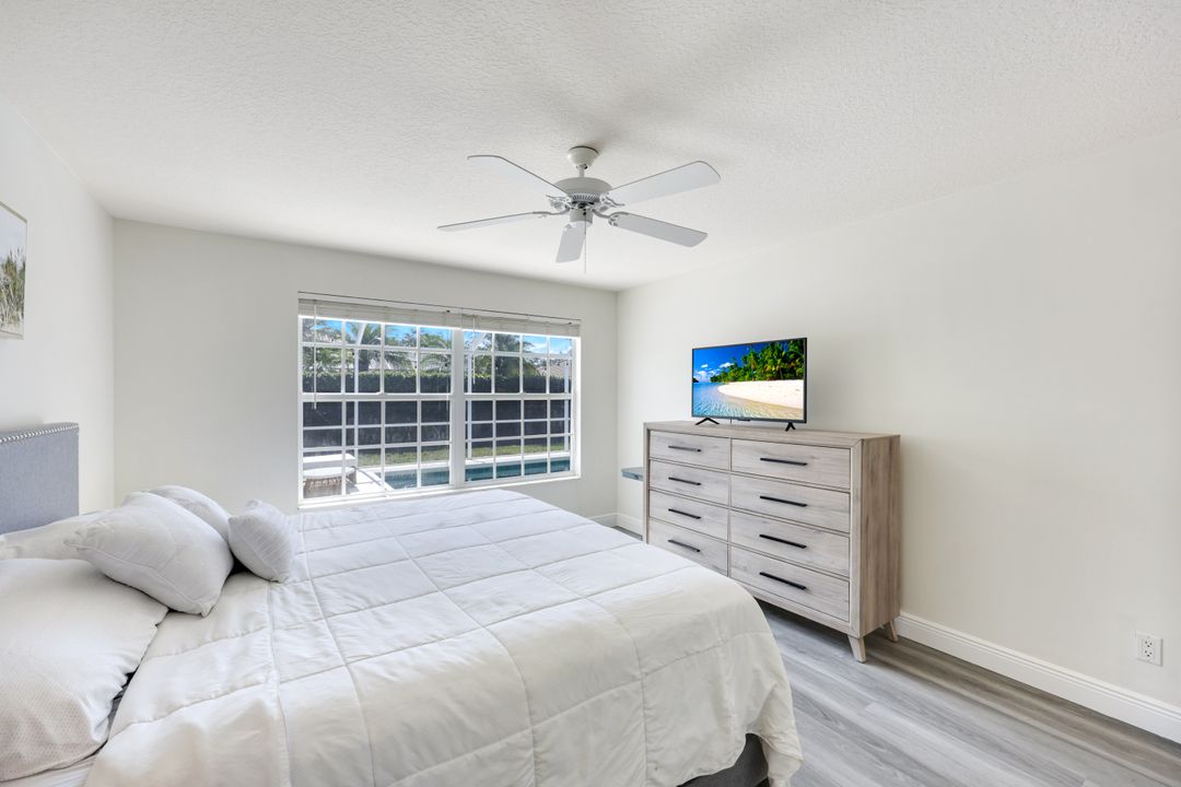 4125 Tabago Ln, Naples, FL 34119