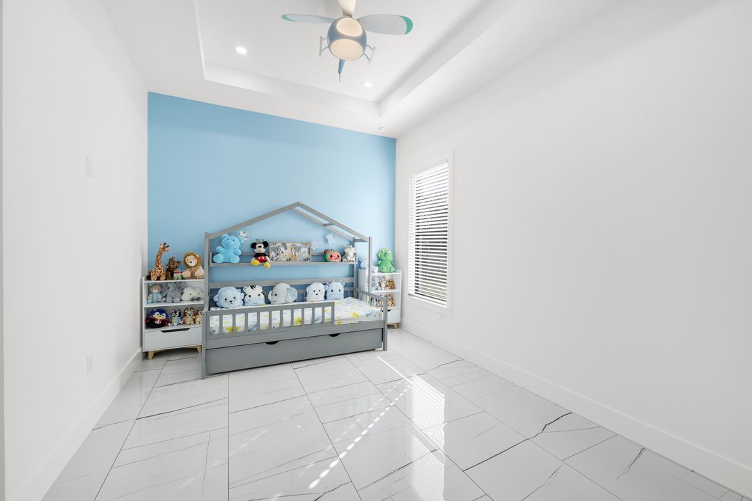 1104 E 6th St, Lehigh Acres, FL 33972