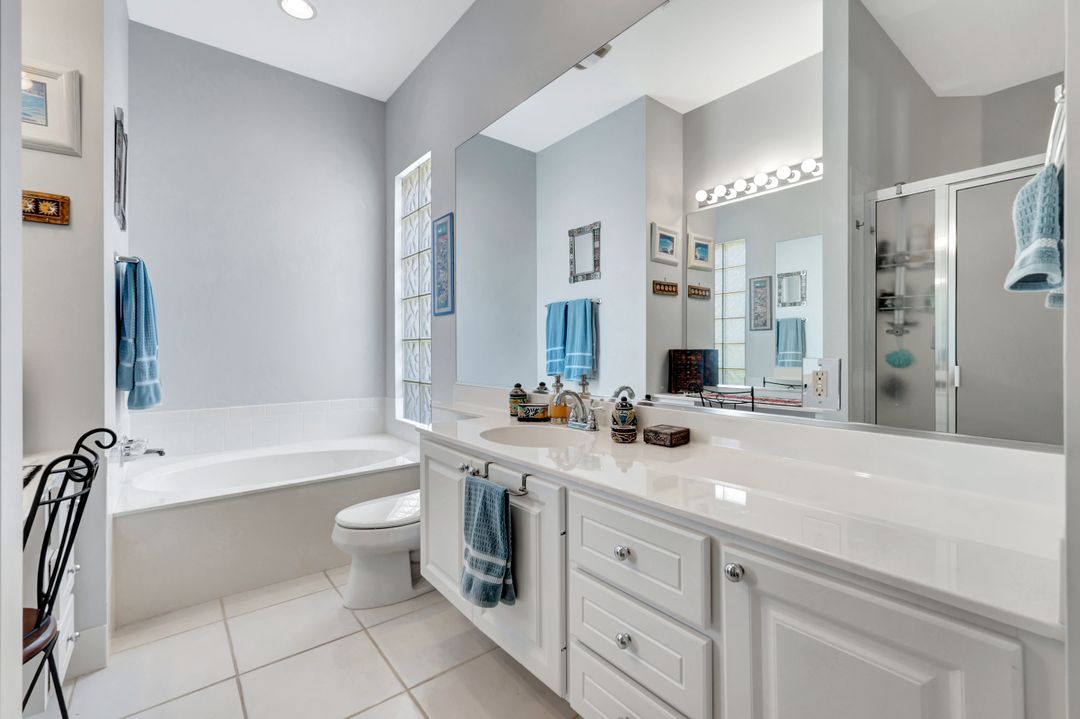 3008 Ellice Way, Naples, FL 34119