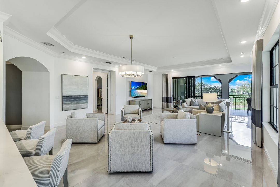 16347 Viansa Wy #202, Naples, FL 34110