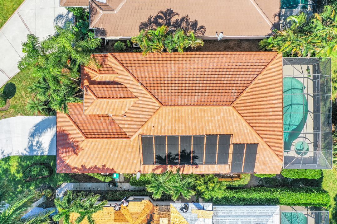 6075 Shallows Way, Naples, FL 34109