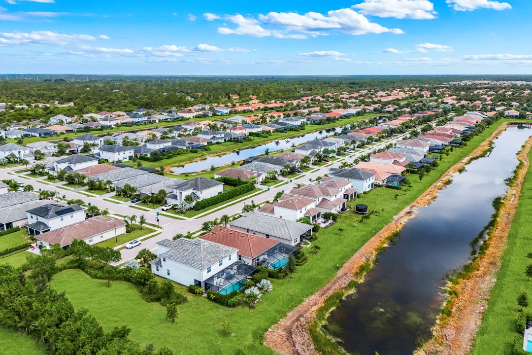 2159 Hamlin St, Naples, FL 34120
