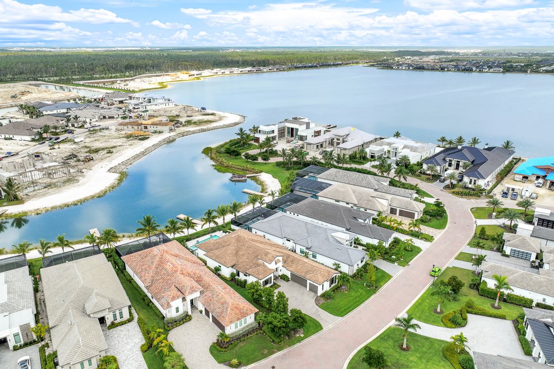 10461 Trevi Isle Wy, Miromar Lakes, FL 33913