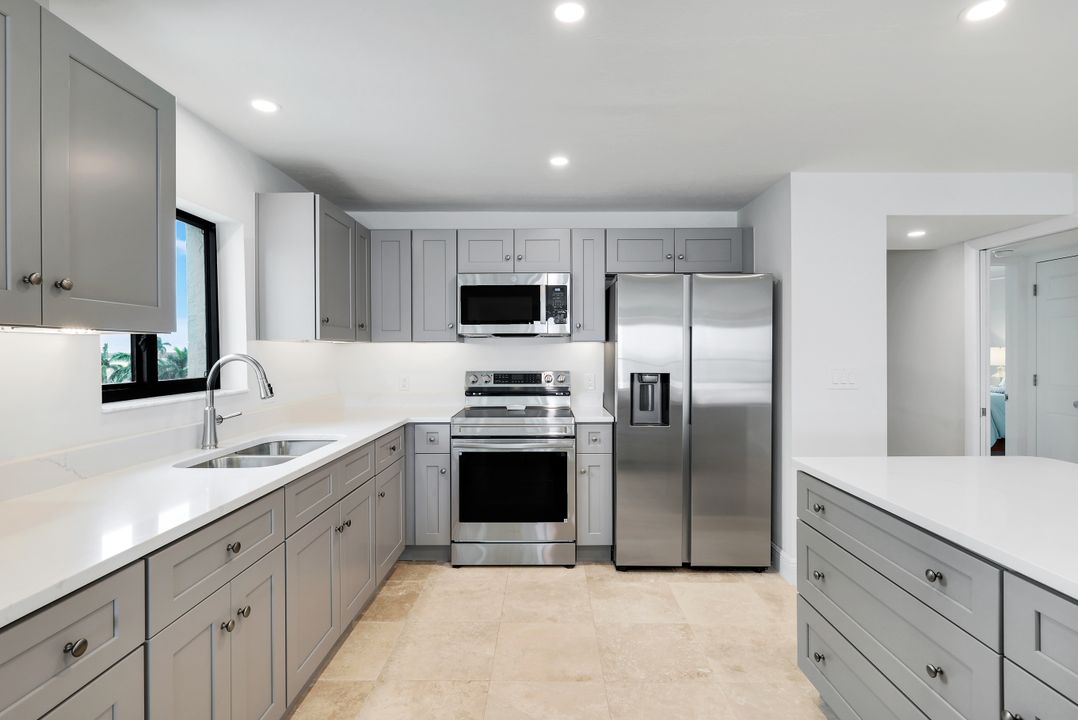 538 Estero Blvd #304, Fort Myers Beach, FL 33931