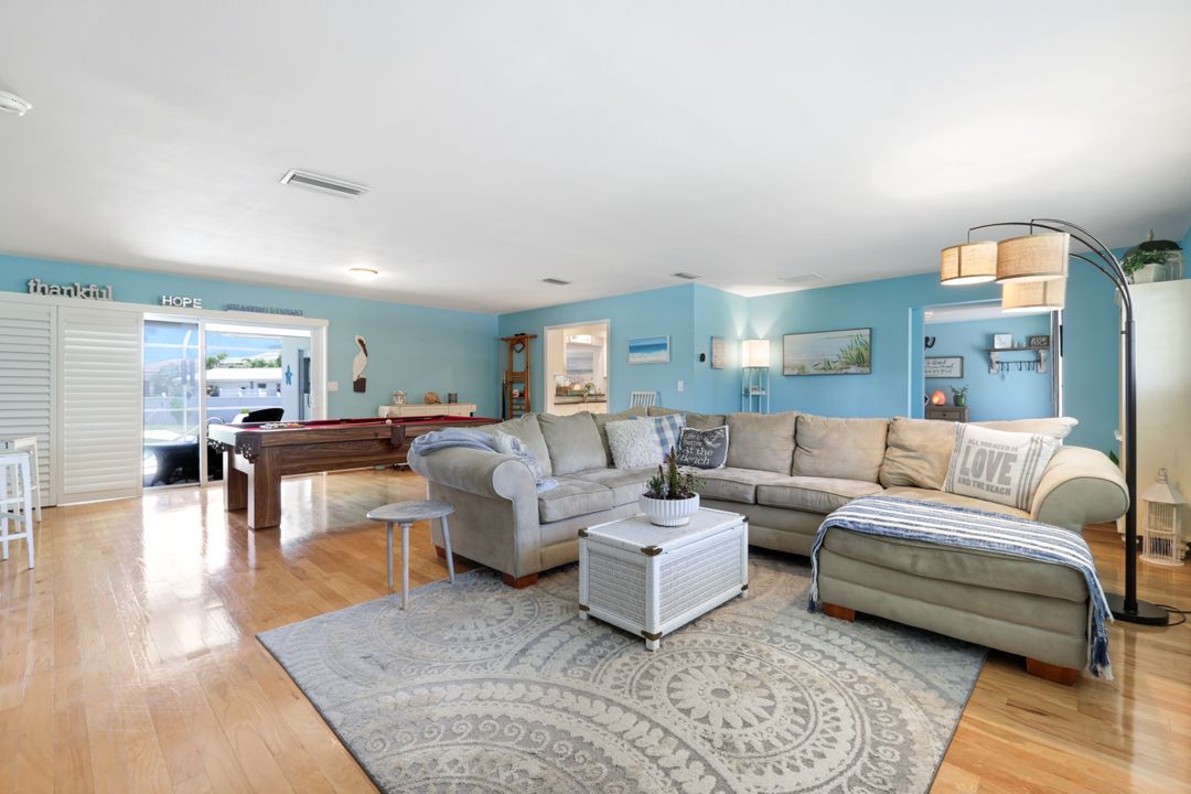 5237 Del Prado Blvd S, Cape Coral, FL 33904